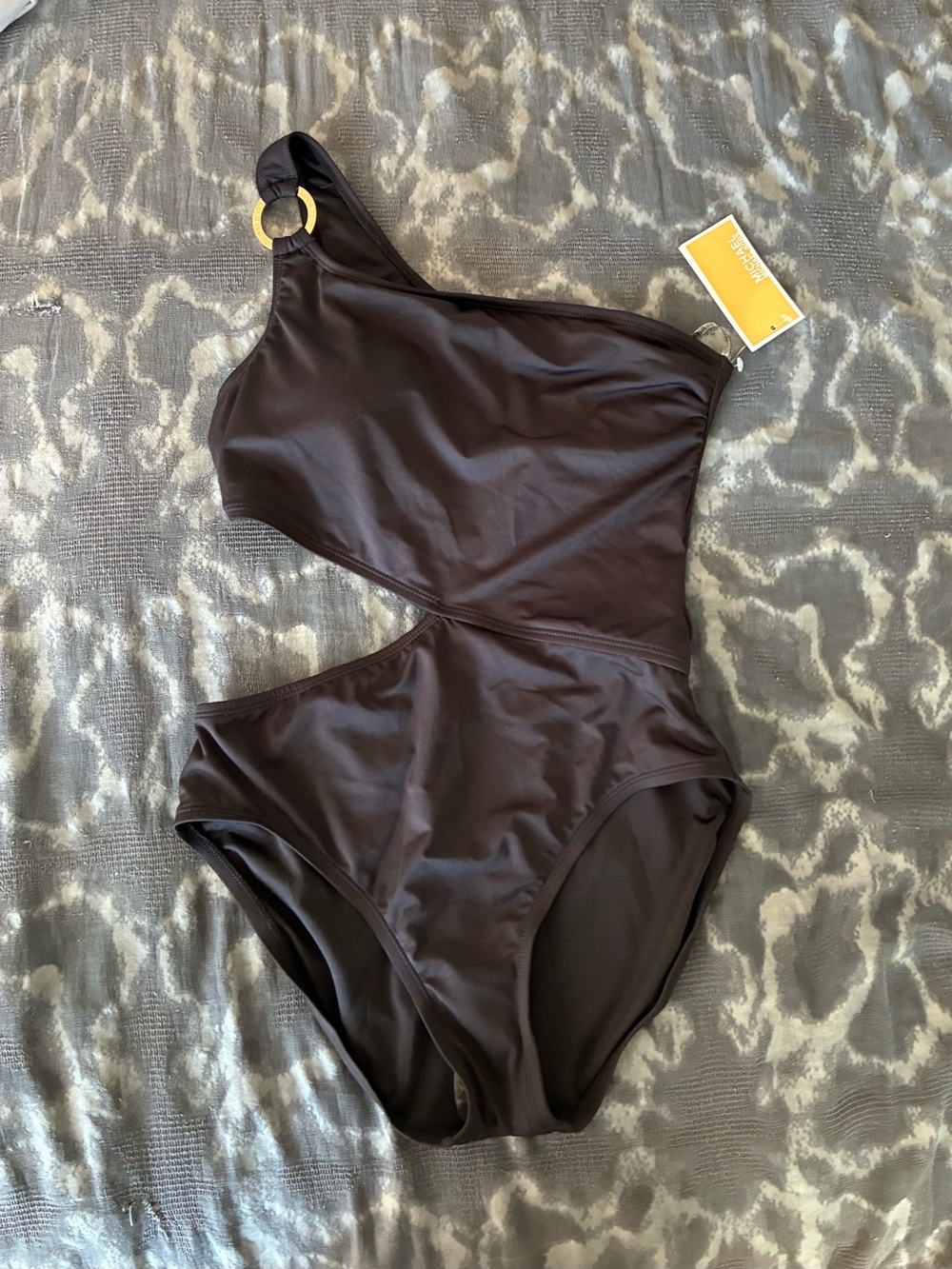 🌟MICHAEL Michael Kors One-Shoulder Black Cutout One-Piece Swimsuit